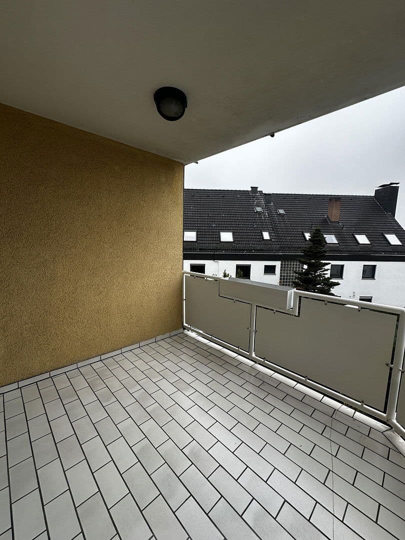 Pronájem bytu 3+1 90 m², Gutenbergstraße 27a, Zirndorf, Bavorsko Pronájem bytu 3+1 90 m², Gutenbergstraße 27a, Zirndorf, Bavorsko