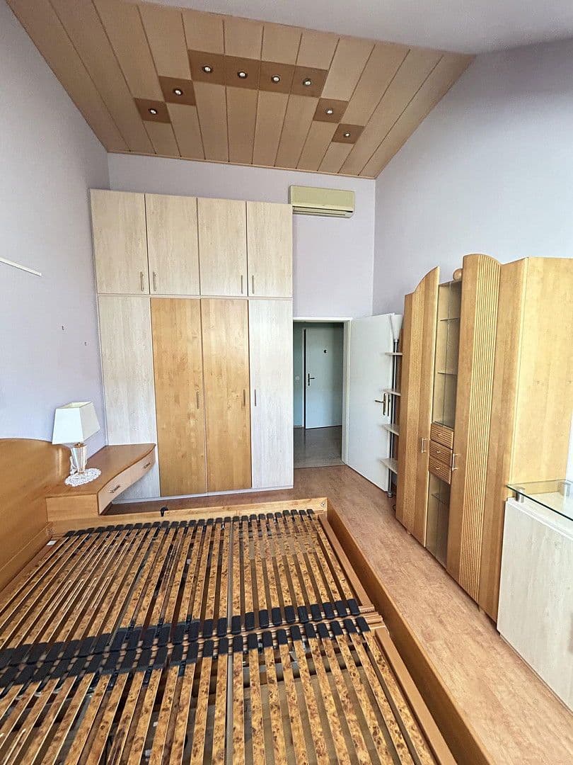 Pronájem bytu 3+1 90 m², Gurkgasse 26, Wien, Wien Pronájem bytu 3+1 90 m², Gurkgasse 26, Wien, Wien