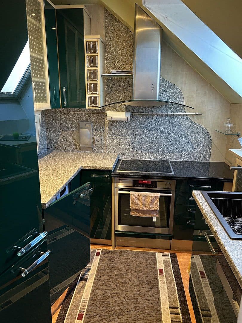 Pronájem bytu 3+1 90 m², Gurkgasse 26, Wien, Wien Pronájem bytu 3+1 90 m², Gurkgasse 26, Wien, Wien