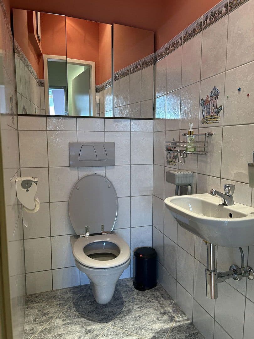 Pronájem bytu 3+1 90 m², Gurkgasse 26, Wien, Wien Pronájem bytu 3+1 90 m², Gurkgasse 26, Wien, Wien