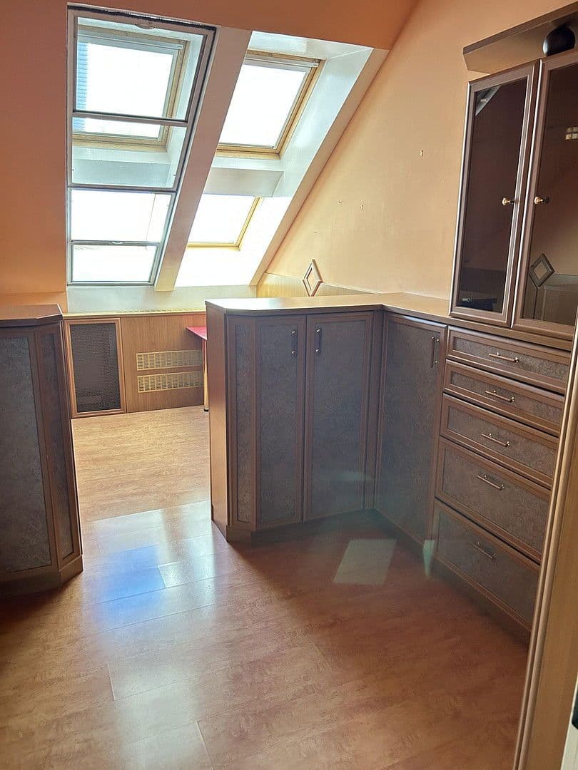 Pronájem bytu 3+1 90 m², Gurkgasse 26, Wien, Wien Pronájem bytu 3+1 90 m², Gurkgasse 26, Wien, Wien