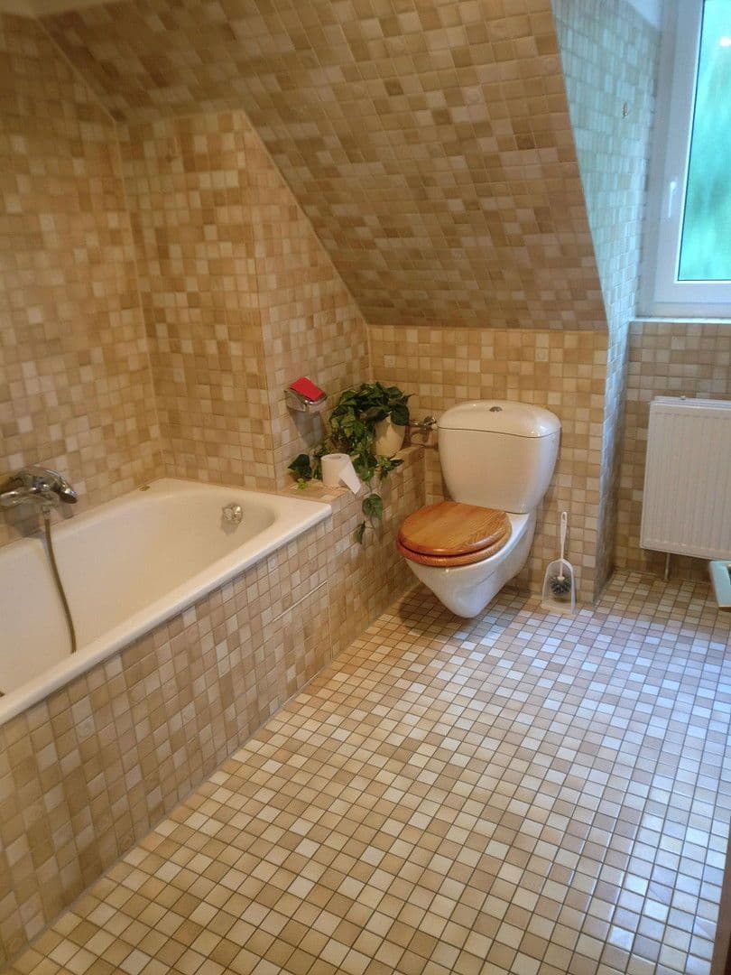 Prodej domu 260 m², pozemek 1.101 m², Bosteler Weg 11A, Celle, Dolní Sasko Prodej domu 260 m², pozemek 1.101 m², Bosteler Weg 11A, Celle, Dolní Sasko