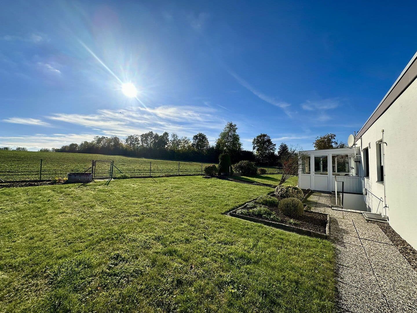 Prodej domu 90 m², pozemek 638 m², Leopoldshöhe, Severní Porýní-Vestfálsko Prodej domu 90 m², pozemek 638 m², Leopoldshöhe, Severní Porýní-Vestfálsko