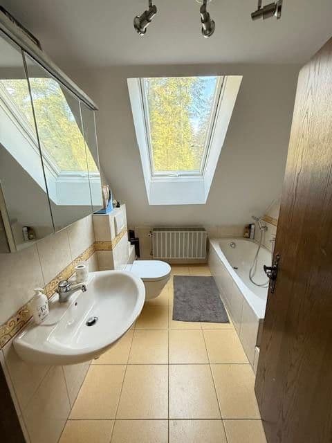 Prodej domu 201 m², pozemek 1.430 m², Michelau in Oberfranken, Bavorsko Prodej domu 201 m², pozemek 1.430 m², Michelau in Oberfranken, Bavorsko