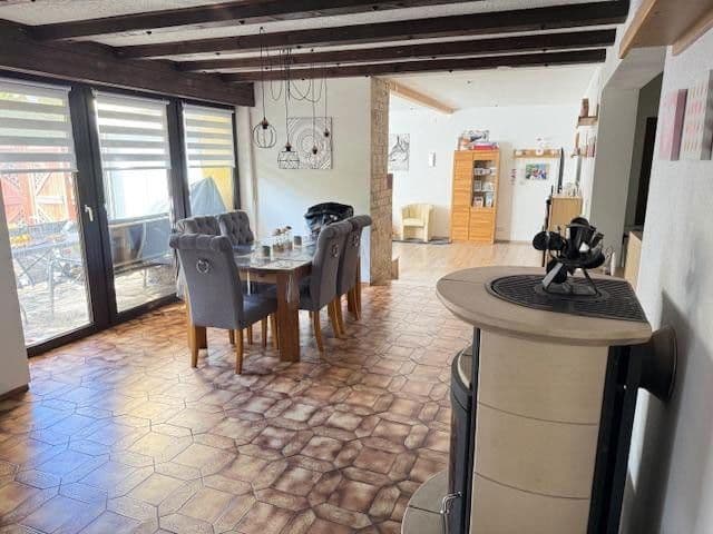 Prodej domu 201 m², pozemek 1.430 m², Michelau in Oberfranken, Bavorsko Prodej domu 201 m², pozemek 1.430 m², Michelau in Oberfranken, Bavorsko