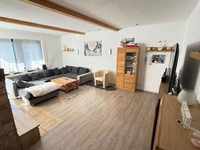 Prodej domu 201 m², pozemek 1.430 m², Michelau in Oberfranken, Bavorsko Prodej domu 201 m², pozemek 1.430 m², Michelau in Oberfranken, Bavorsko