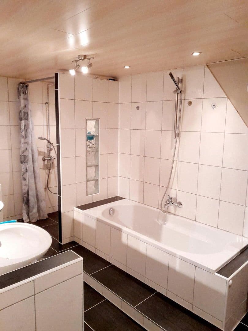 Prodej bytu 4+kk 131 m², Wald-Michelbach, Hessen Prodej bytu 4+kk 131 m², Wald-Michelbach, Hessen