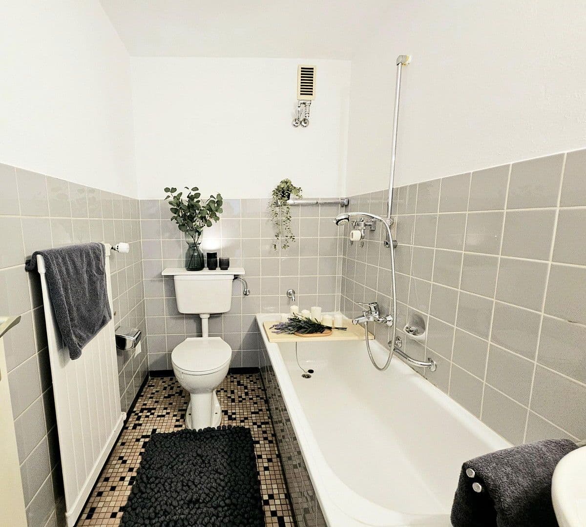 Prodej bytu 1+1 43 m², Brandenburgerstr. 31, Konstanz, Bádensko-Württembersko Prodej bytu 1+1 43 m², Brandenburgerstr. 31, Konstanz, Bádensko-Württembersko