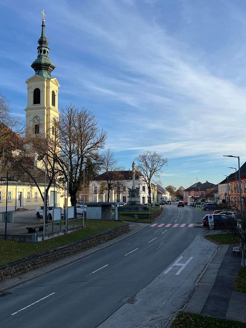 Pronájem bytu 6+1 163 m², Hauptplatz 20, Großweikersdorf, Dolní Rakousko Pronájem bytu 6+1 163 m², Hauptplatz 20, Großweikersdorf, Dolní Rakousko