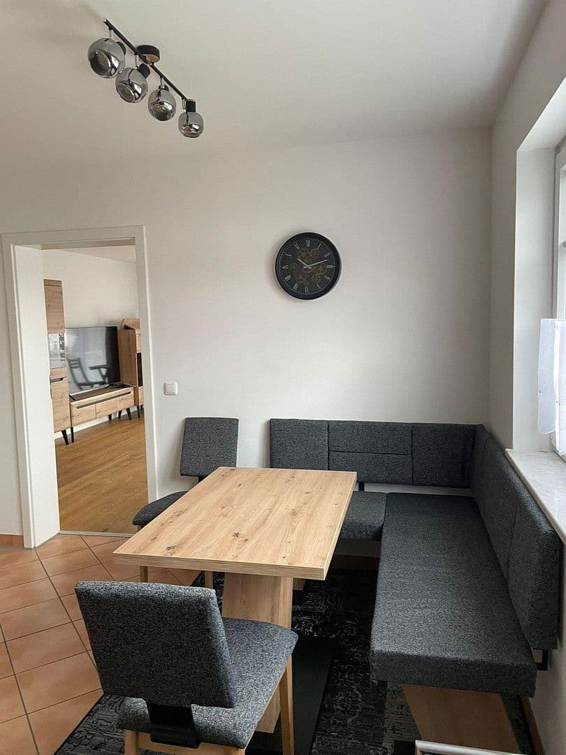 Pronájem bytu 4+1 121 m², Unterhaching, Bavorsko Pronájem bytu 4+1 121 m², Unterhaching, Bavorsko