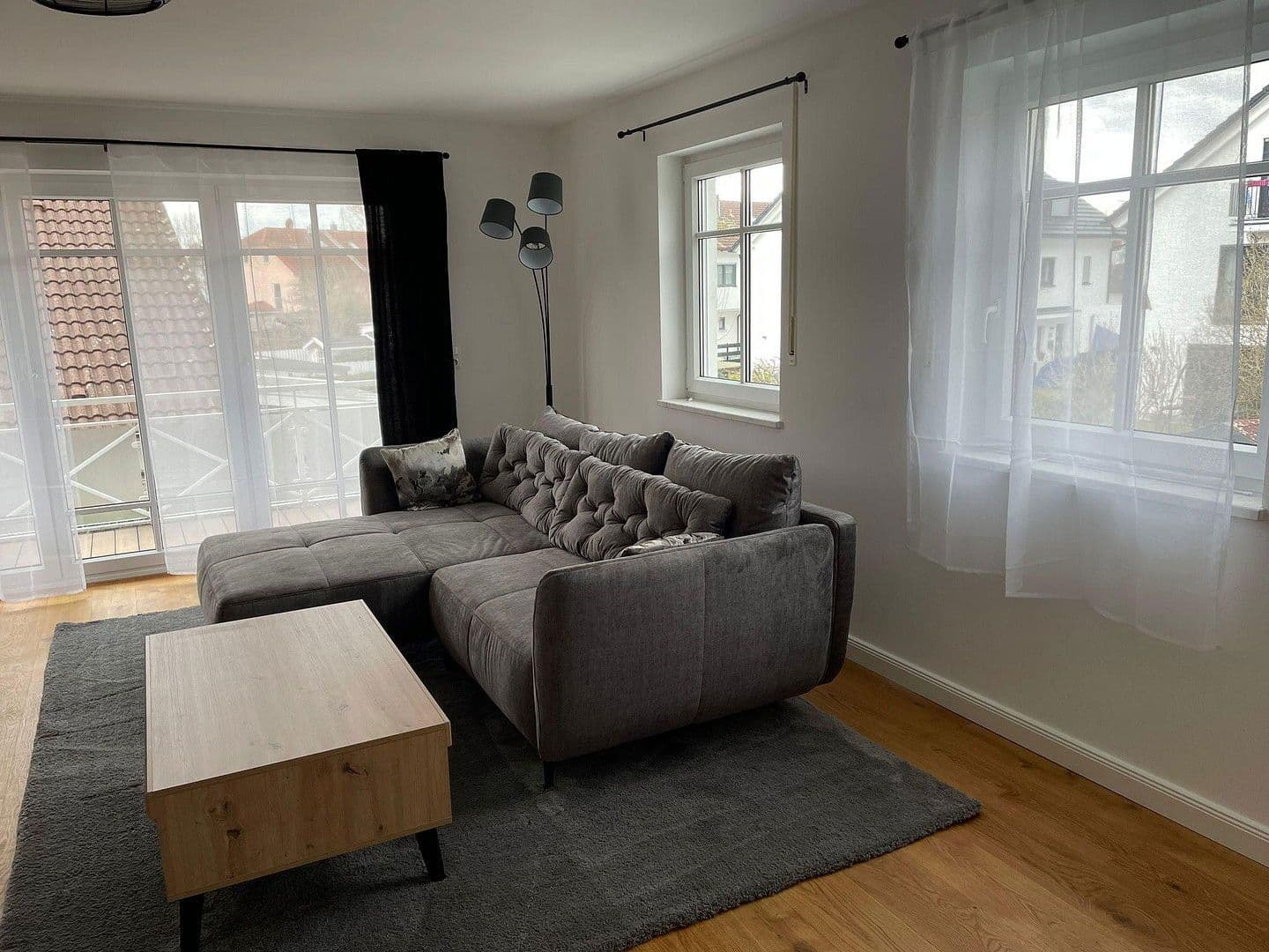 Pronájem bytu 4+1 121 m², Unterhaching, Bavorsko Pronájem bytu 4+1 121 m², Unterhaching, Bavorsko