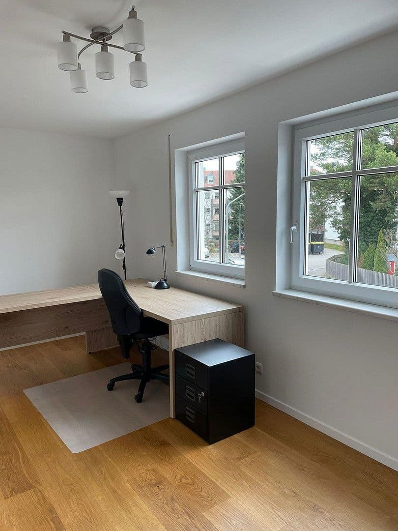 Pronájem bytu 4+1 121 m², Unterhaching, Bavorsko Pronájem bytu 4+1 121 m², Unterhaching, Bavorsko