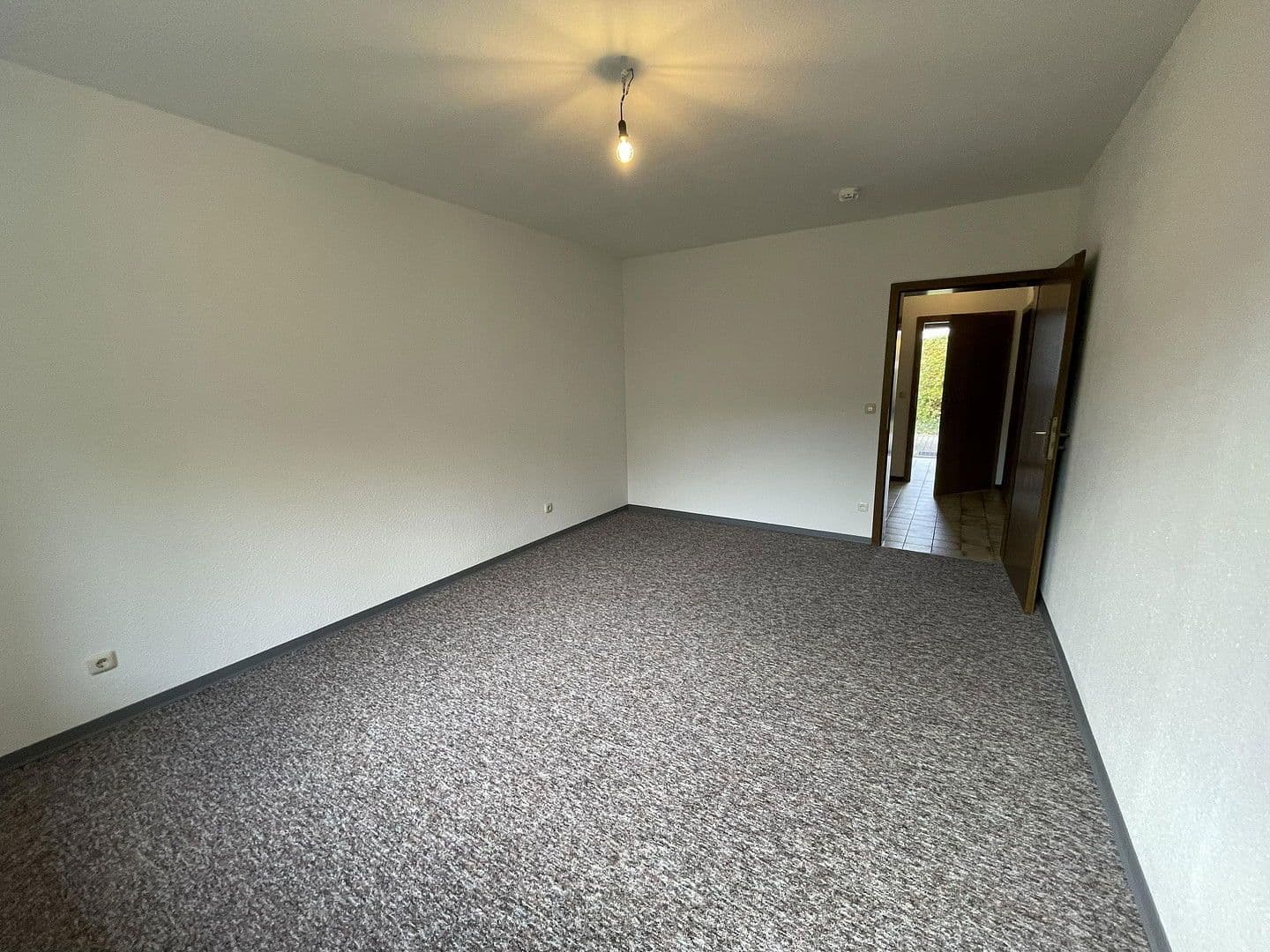 Pronájem bytu 2+1 62 m², Kopernikusstraße 3a, Celle, Dolní Sasko Pronájem bytu 2+1 62 m², Kopernikusstraße 3a, Celle, Dolní Sasko