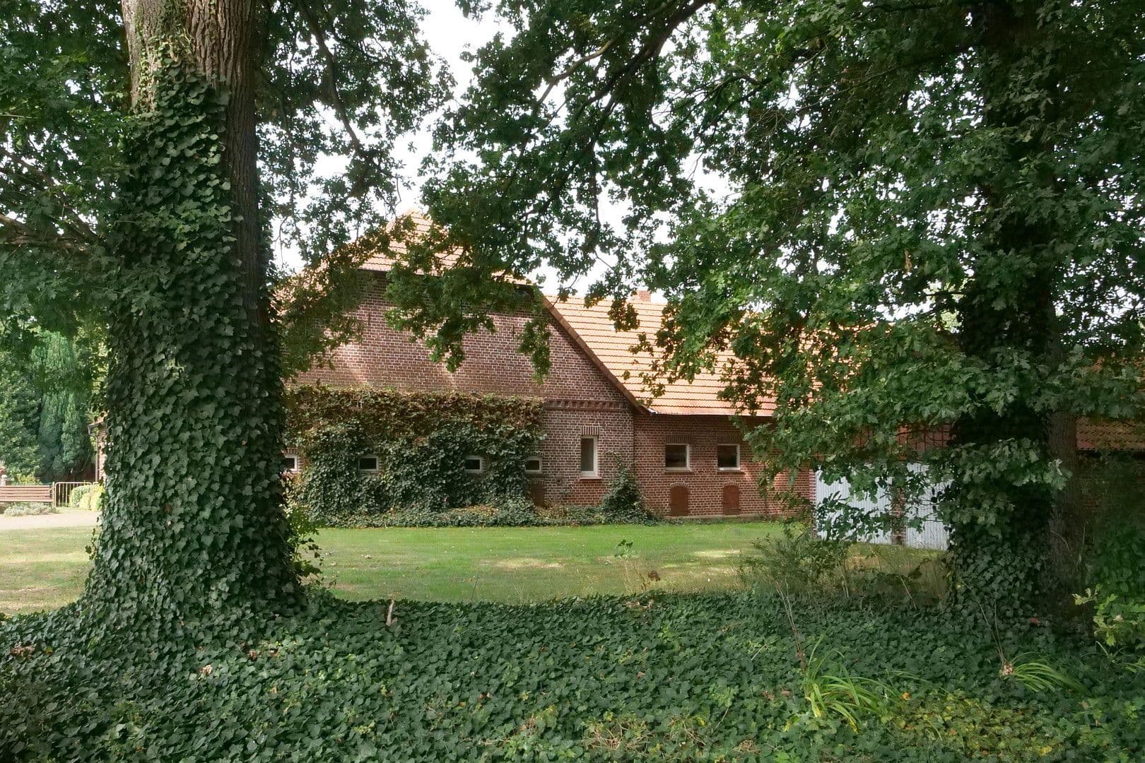 Prodej domu 144 m², pozemek 3.000 m², Brockum, Dolní Sasko Prodej domu 144 m², pozemek 3.000 m², Brockum, Dolní Sasko