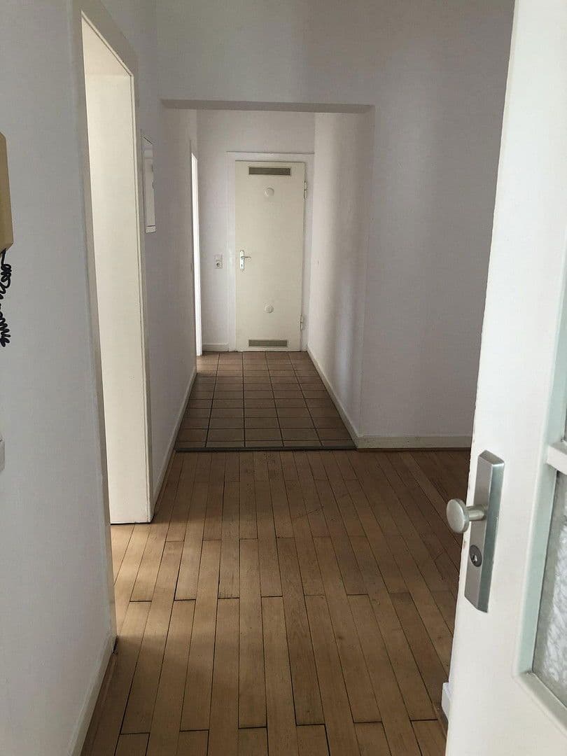 Pronájem bytu 2+1 78 m², Düsseldorf-Benrath, Severní Porýní-Vestfálsko Pronájem bytu 2+1 78 m², Düsseldorf-Benrath, Severní Porýní-Vestfálsko