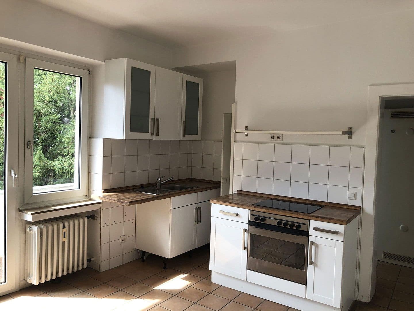 Pronájem bytu 2+1 78 m², Düsseldorf-Benrath, Severní Porýní-Vestfálsko Pronájem bytu 2+1 78 m², Düsseldorf-Benrath, Severní Porýní-Vestfálsko