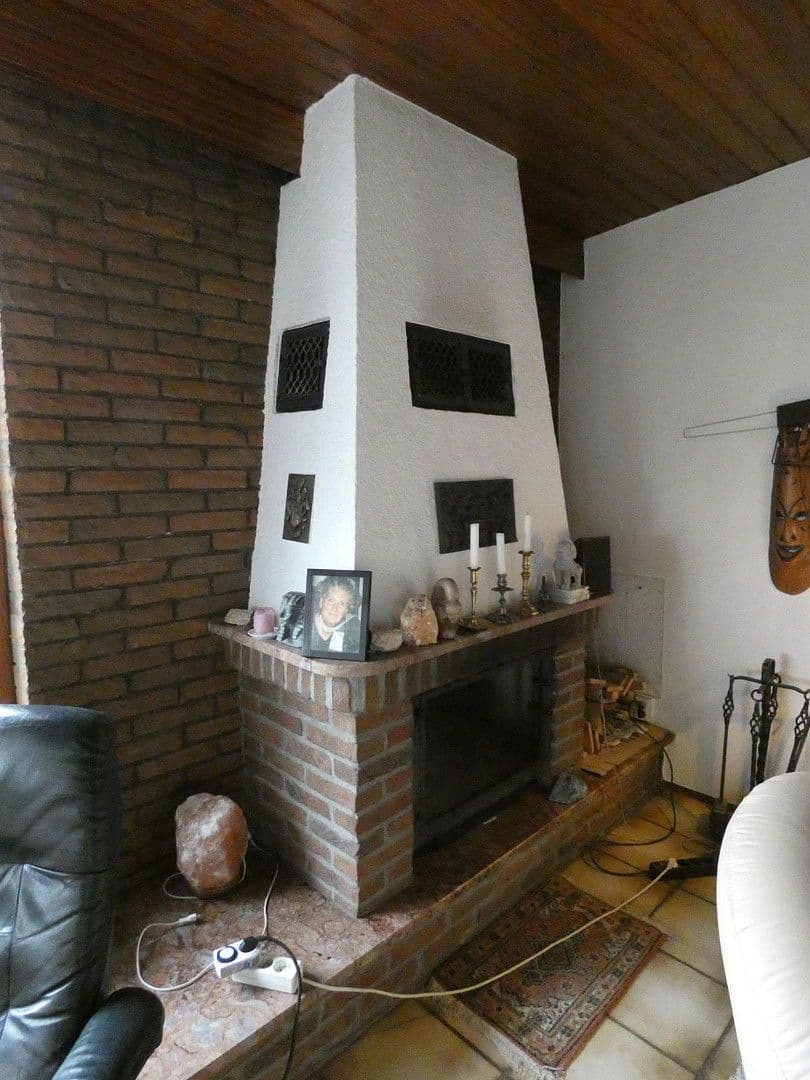 Prodej domu 180 m², pozemek 1.400 m², Marburg, Hessen Prodej domu 180 m², pozemek 1.400 m², Marburg, Hessen