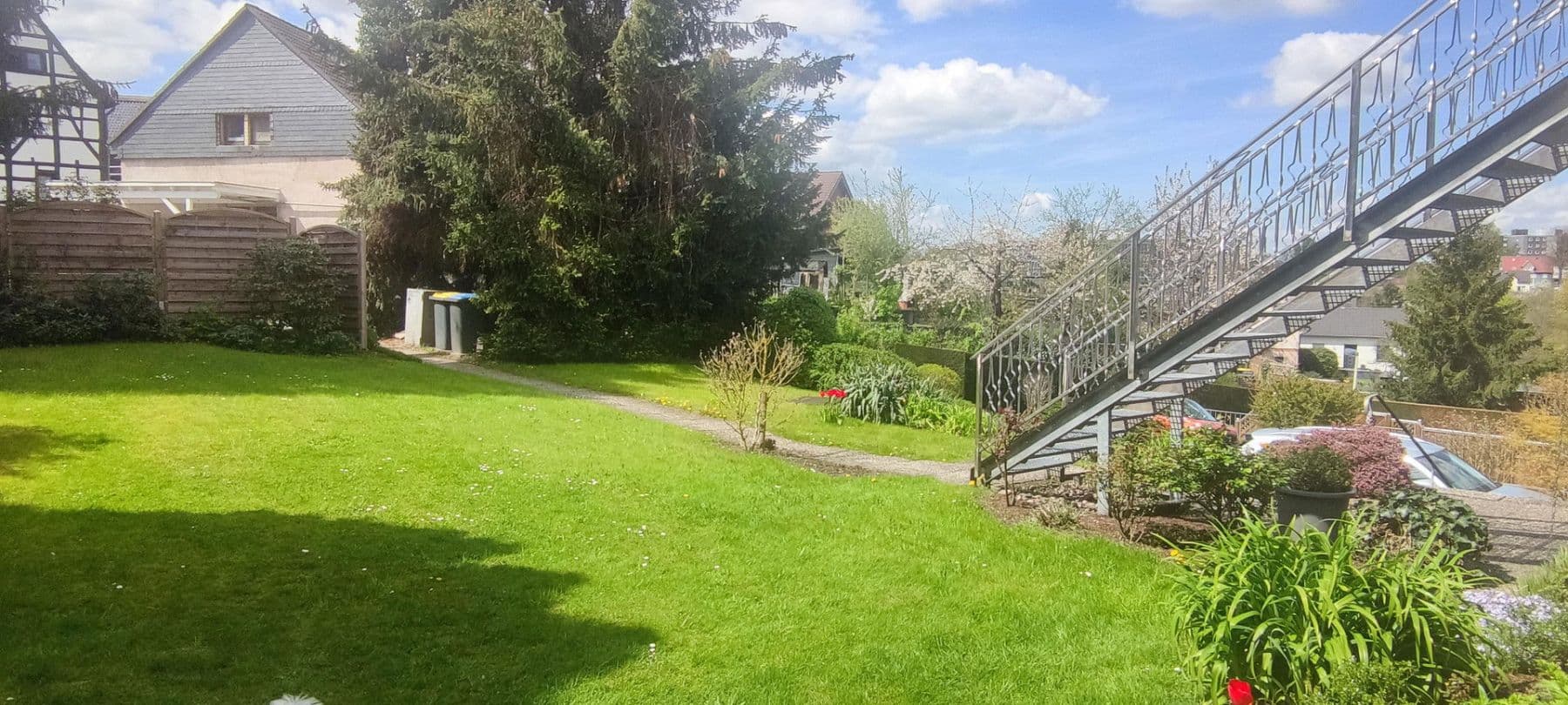 Prodej domu 273 m², pozemek 1.090 m², Solingen, Severní Porýní-Vestfálsko Prodej domu 273 m², pozemek 1.090 m², Solingen, Severní Porýní-Vestfálsko