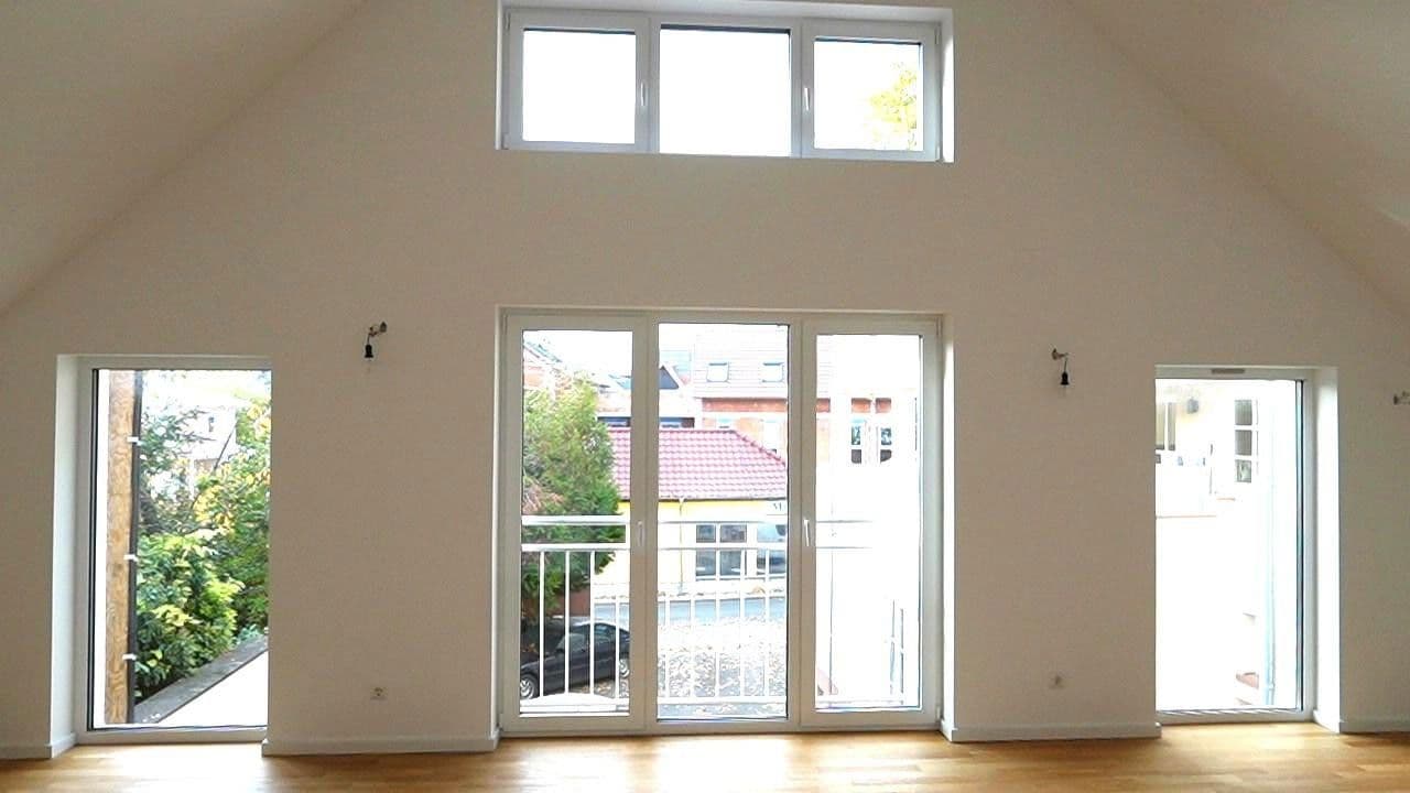 Pronájem domu 178 m², pozemek 280 m², Frankfurt am Main, Hessen Pronájem domu 178 m², pozemek 280 m², Frankfurt am Main, Hessen