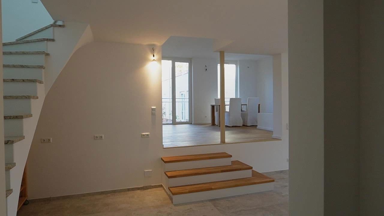 Pronájem domu 178 m², pozemek 280 m², Frankfurt am Main, Hessen Pronájem domu 178 m², pozemek 280 m², Frankfurt am Main, Hessen