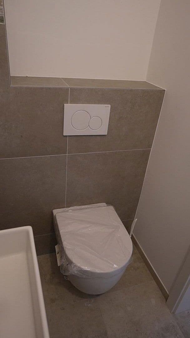 Pronájem domu 178 m², pozemek 280 m², Frankfurt am Main, Hessen Pronájem domu 178 m², pozemek 280 m², Frankfurt am Main, Hessen