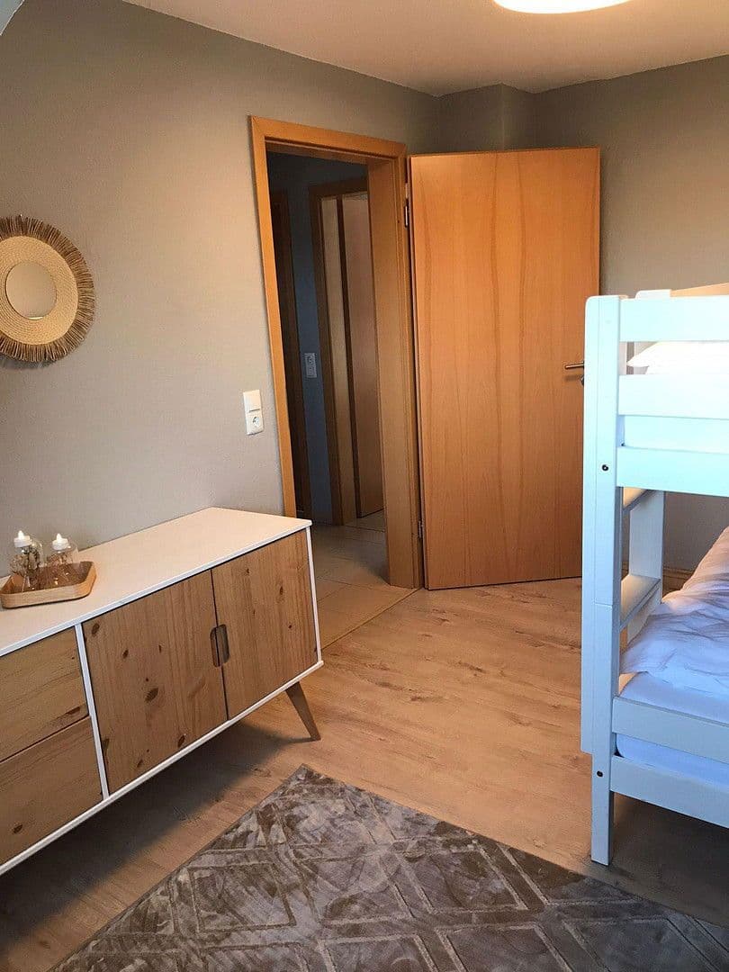 Prodej domu 174 m², pozemek 588 m², Reinfeld, Šlesvicko-Holštýnsko Prodej domu 174 m², pozemek 588 m², Reinfeld, Šlesvicko-Holštýnsko