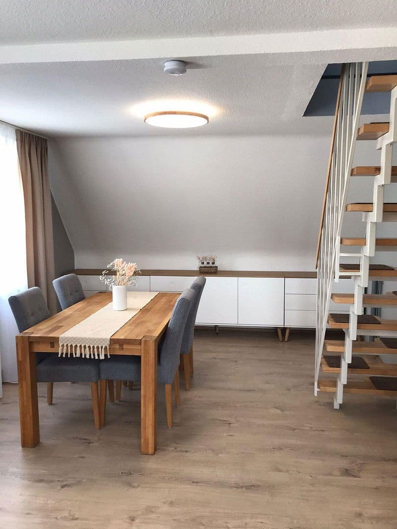 Prodej domu 174 m², pozemek 588 m², Reinfeld, Šlesvicko-Holštýnsko Prodej domu 174 m², pozemek 588 m², Reinfeld, Šlesvicko-Holštýnsko