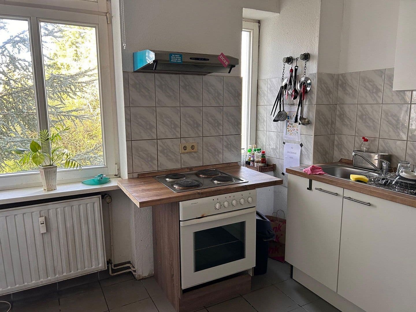 Pronájem bytu 20 m², Ursula-Goetze-Straße 25, Berlin, Berlín Pronájem bytu 20 m², Ursula-Goetze-Straße 25, Berlin, Berlín