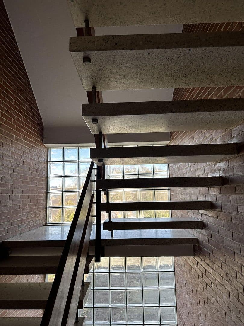 Prodej domu 270 m², pozemek 900 m², Beim Gericht 7, Alfeld (Leine), Dolní Sasko Prodej domu 270 m², pozemek 900 m², Beim Gericht 7, Alfeld (Leine), Dolní Sasko