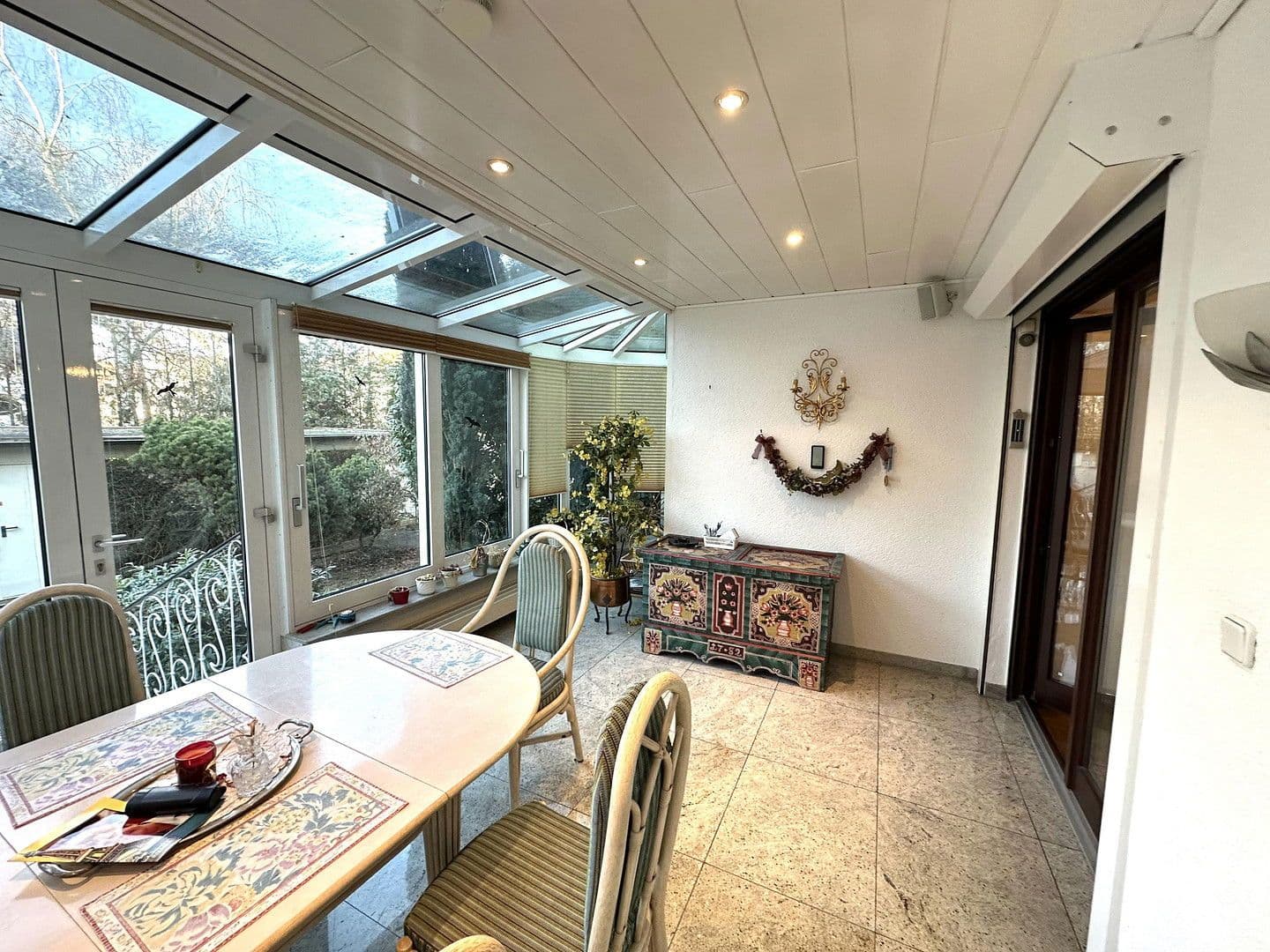 Prodej domu 300 m², pozemek 688 m², Wiesenstraße, Offenbach am Main, Hessen Prodej domu 300 m², pozemek 688 m², Wiesenstraße, Offenbach am Main, Hessen