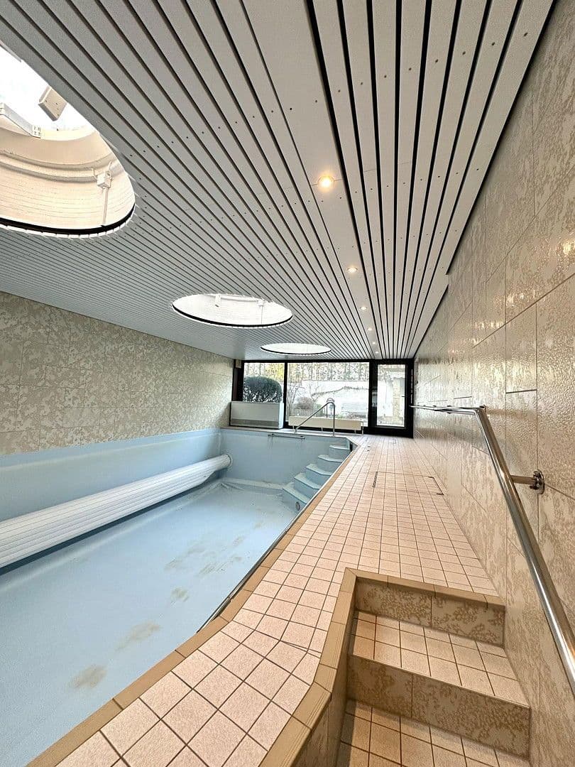 Prodej domu 300 m², pozemek 688 m², Wiesenstraße, Offenbach am Main, Hessen Prodej domu 300 m², pozemek 688 m², Wiesenstraße, Offenbach am Main, Hessen