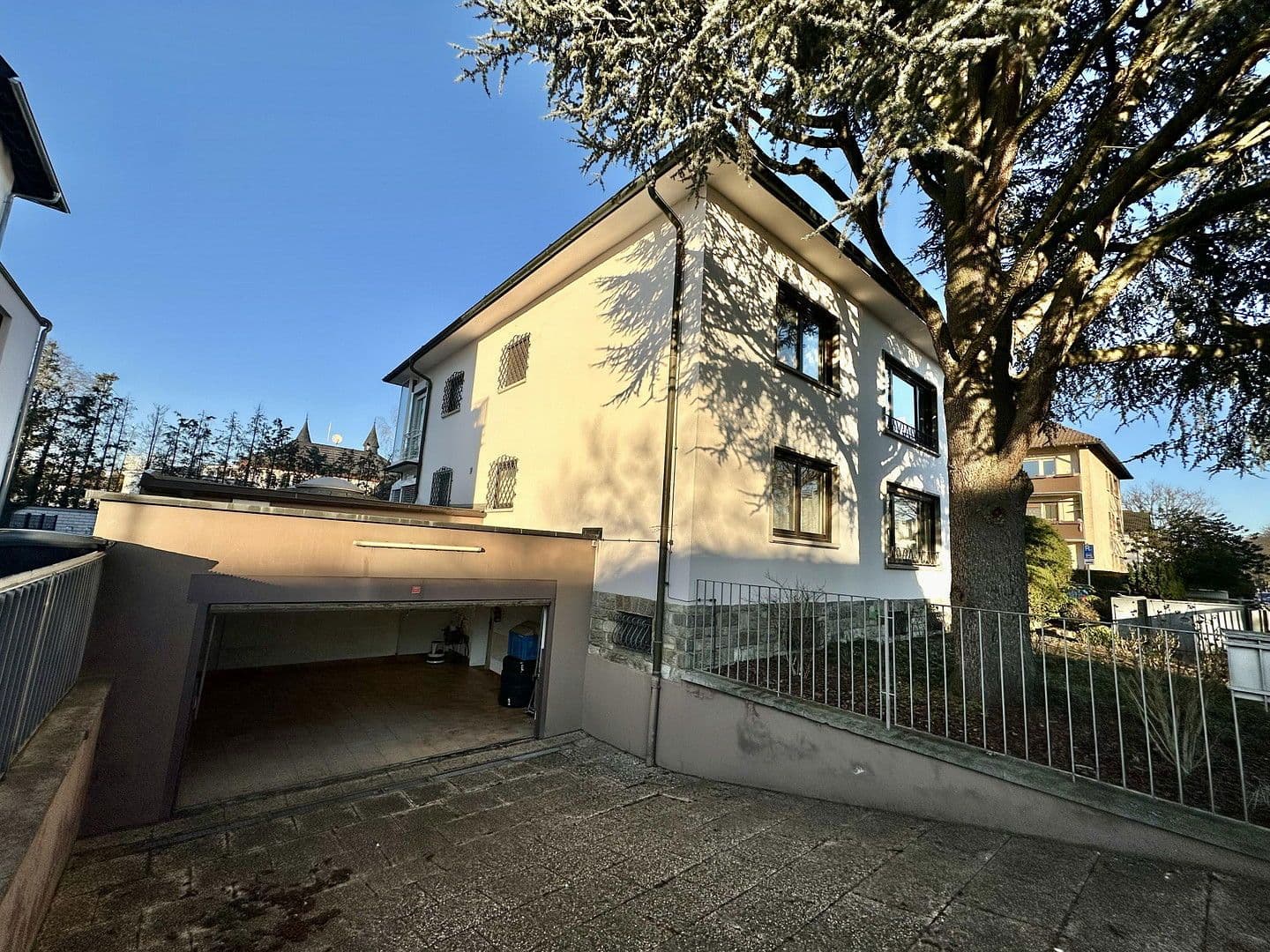 Prodej domu 300 m², pozemek 688 m², Wiesenstraße, Offenbach am Main, Hessen Prodej domu 300 m², pozemek 688 m², Wiesenstraße, Offenbach am Main, Hessen