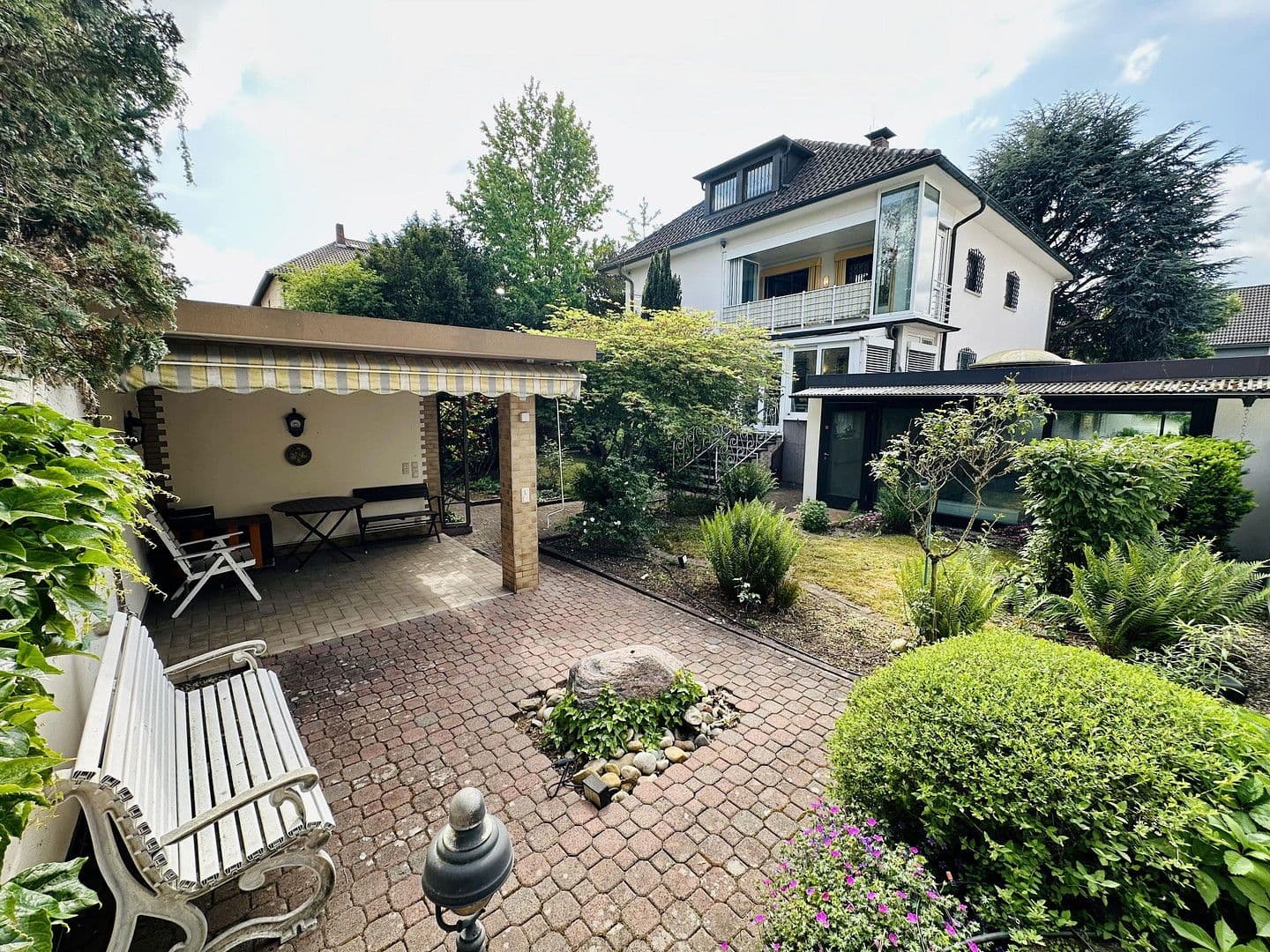 Prodej domu 300 m², pozemek 688 m², Wiesenstraße, Offenbach am Main, Hessen Prodej domu 300 m², pozemek 688 m², Wiesenstraße, Offenbach am Main, Hessen