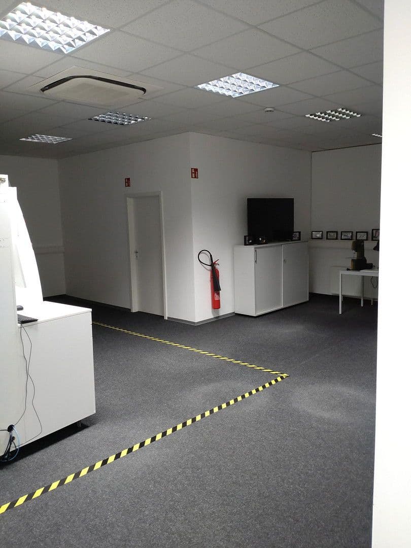 Pronájem kanceláře 174 m², Ziegelstraße 22, Rednitzhembach, Bavorsko Pronájem kanceláře 174 m², Ziegelstraße 22, Rednitzhembach, Bavorsko