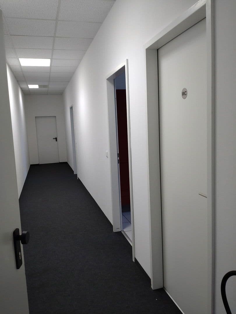 Pronájem kanceláře 174 m², Ziegelstraße 22, Rednitzhembach, Bavorsko Pronájem kanceláře 174 m², Ziegelstraße 22, Rednitzhembach, Bavorsko