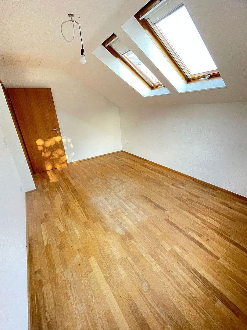 Pronájem bytu 5+1 106 m², Rosdorf, Dolní Sasko Pronájem bytu 5+1 106 m², Rosdorf, Dolní Sasko