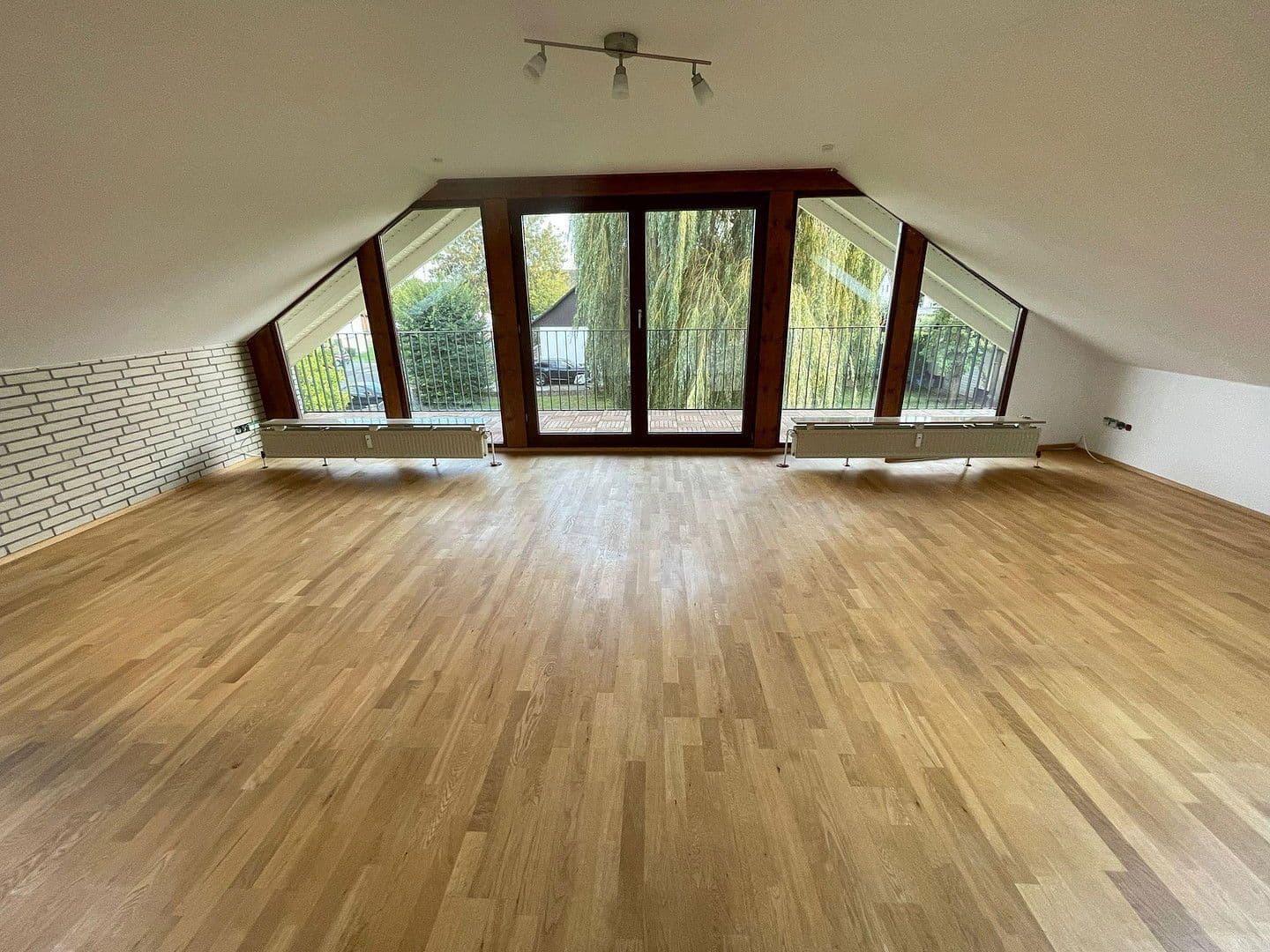 Pronájem bytu 5+1 106 m², Rosdorf, Dolní Sasko Pronájem bytu 5+1 106 m², Rosdorf, Dolní Sasko