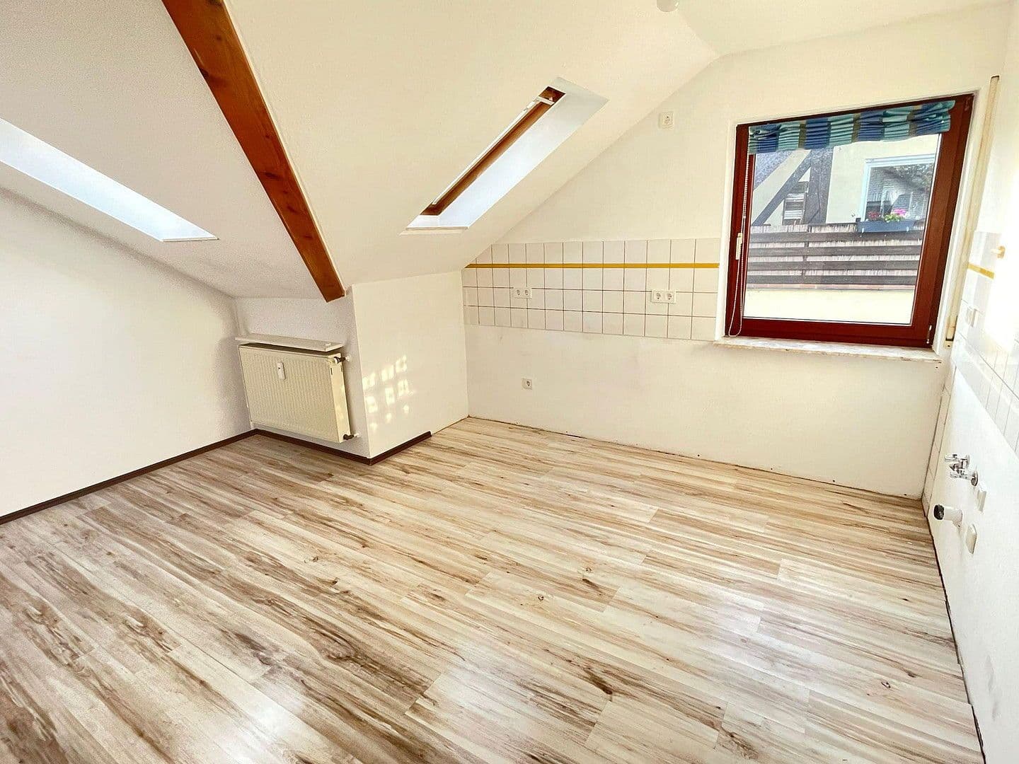 Pronájem bytu 5+1 106 m², Rosdorf, Dolní Sasko Pronájem bytu 5+1 106 m², Rosdorf, Dolní Sasko