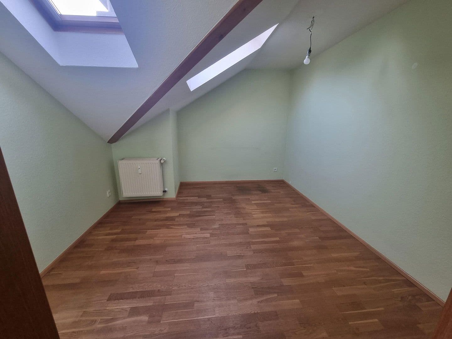 Pronájem bytu 5+1 106 m², Rosdorf, Dolní Sasko Pronájem bytu 5+1 106 m², Rosdorf, Dolní Sasko