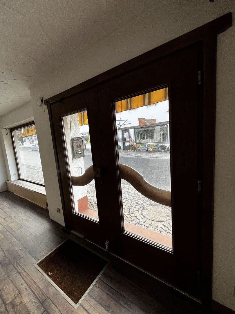 Pronájem nebytového prostoru 123 m², Hauptstraße 9, Ohlstadt, Bavorsko Pronájem nebytového prostoru 123 m², Hauptstraße 9, Ohlstadt, Bavorsko