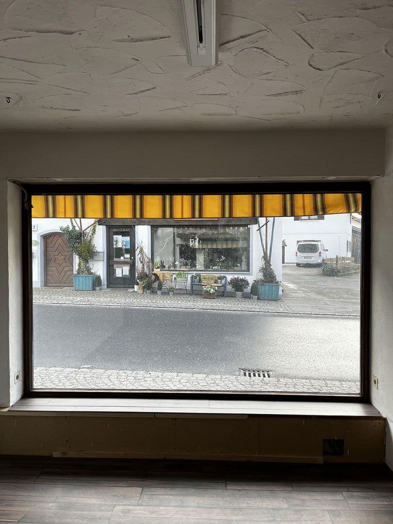 Pronájem nebytového prostoru 123 m², Hauptstraße 9, Ohlstadt, Bavorsko Pronájem nebytového prostoru 123 m², Hauptstraße 9, Ohlstadt, Bavorsko