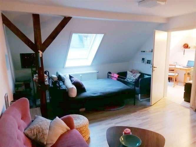 Pronájem bytu 1+1 33 m², Rochlitzstraße 67, Leipzig, Sasko Pronájem bytu 1+1 33 m², Rochlitzstraße 67, Leipzig, Sasko