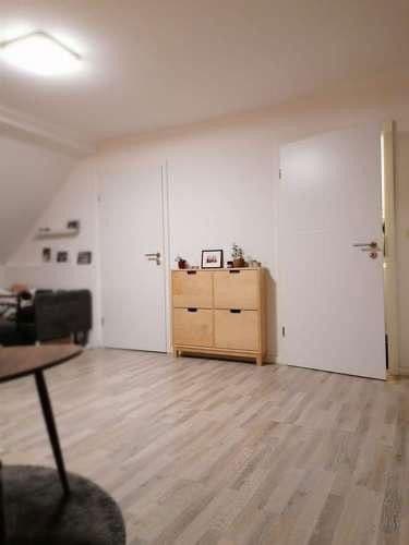 Pronájem bytu 1+1 33 m², Rochlitzstraße 67, Leipzig, Sasko Pronájem bytu 1+1 33 m², Rochlitzstraße 67, Leipzig, Sasko