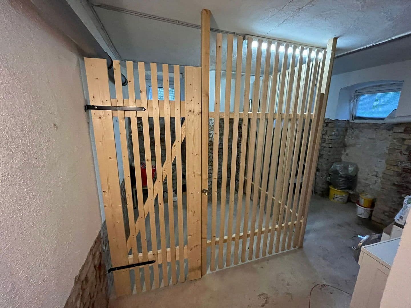 Pronájem bytu 1+1 33 m², Rochlitzstraße 67, Leipzig, Sasko Pronájem bytu 1+1 33 m², Rochlitzstraße 67, Leipzig, Sasko