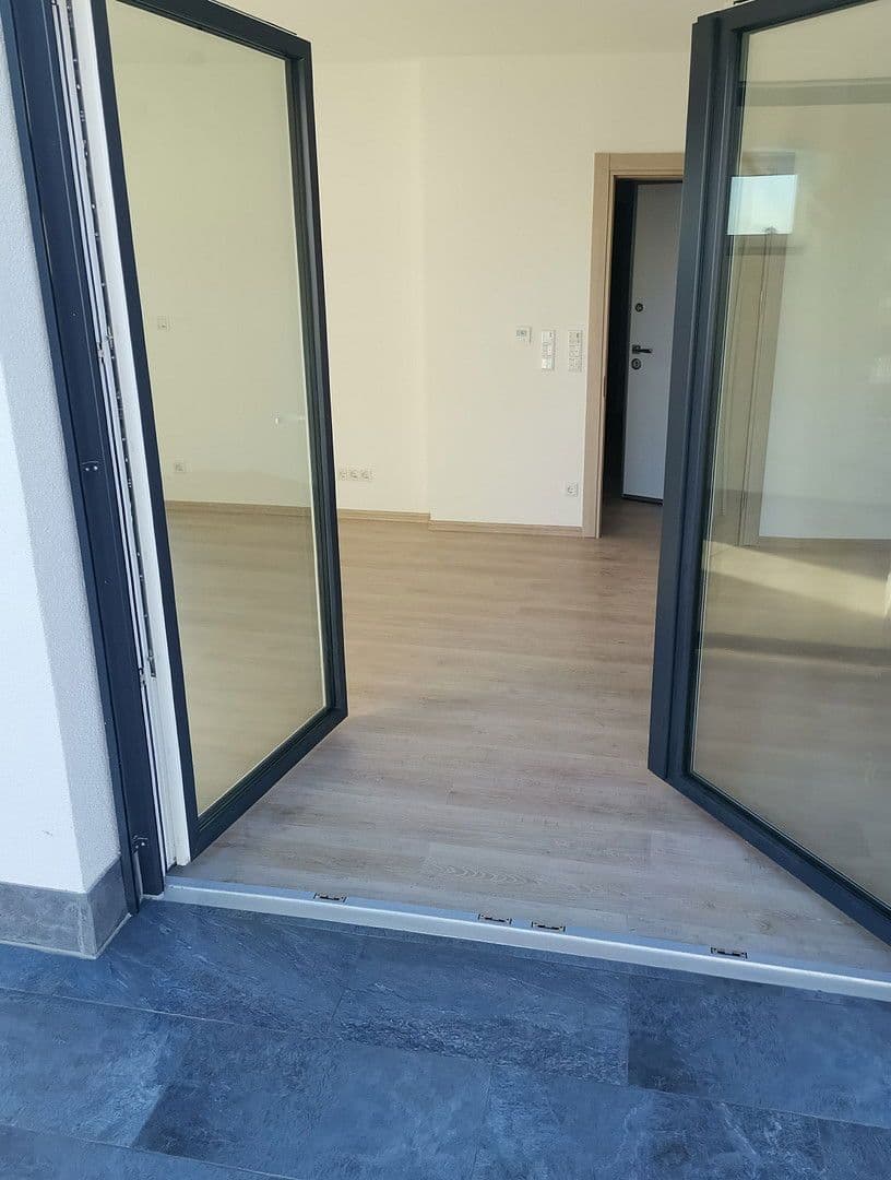 Pronájem bytu 2+1 57 m², Schwabacher Strasse /Südstadt, Fürth, Bavorsko Pronájem bytu 2+1 57 m², Schwabacher Strasse /Südstadt, Fürth, Bavorsko