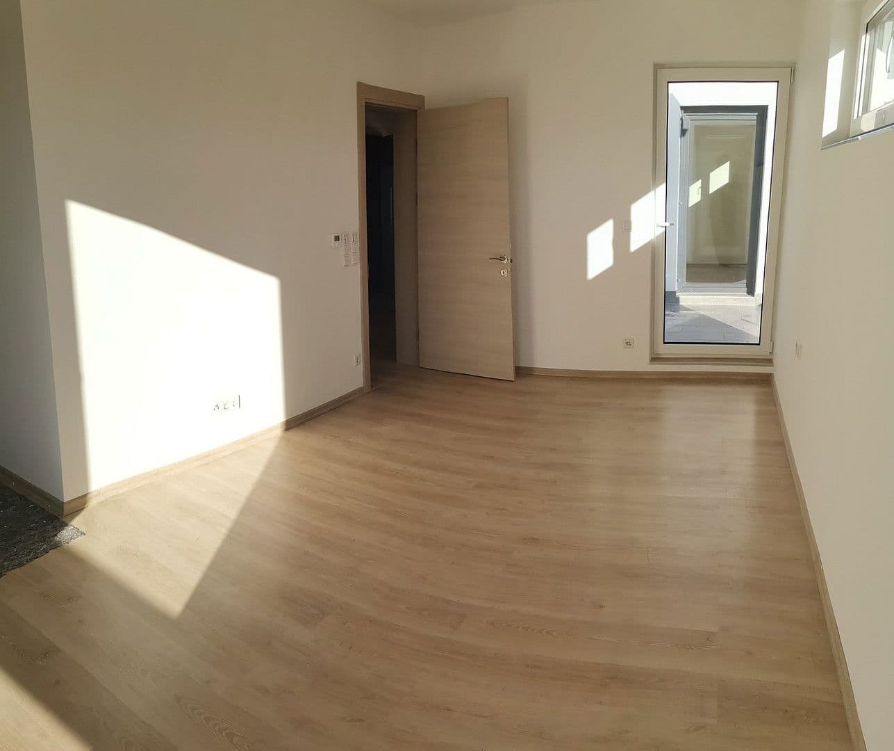 Pronájem bytu 2+1 57 m², Schwabacher Strasse /Südstadt, Fürth, Bavorsko Pronájem bytu 2+1 57 m², Schwabacher Strasse /Südstadt, Fürth, Bavorsko