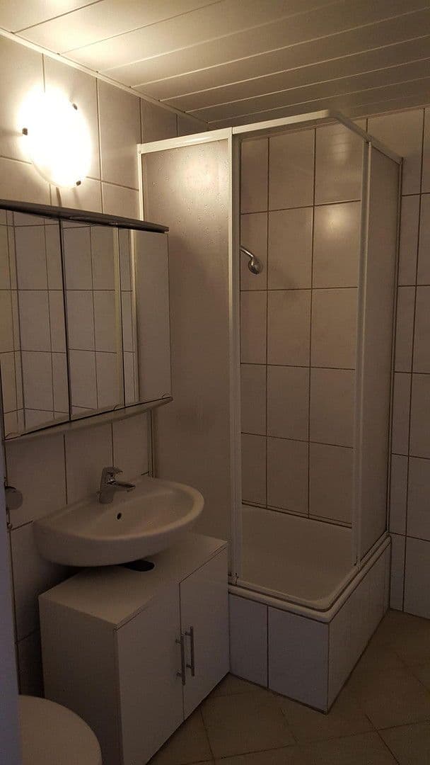 Pronájem bytu 1+1 24 m², Großbettlingen, Bádensko-Württembersko Pronájem bytu 1+1 24 m², Großbettlingen, Bádensko-Württembersko