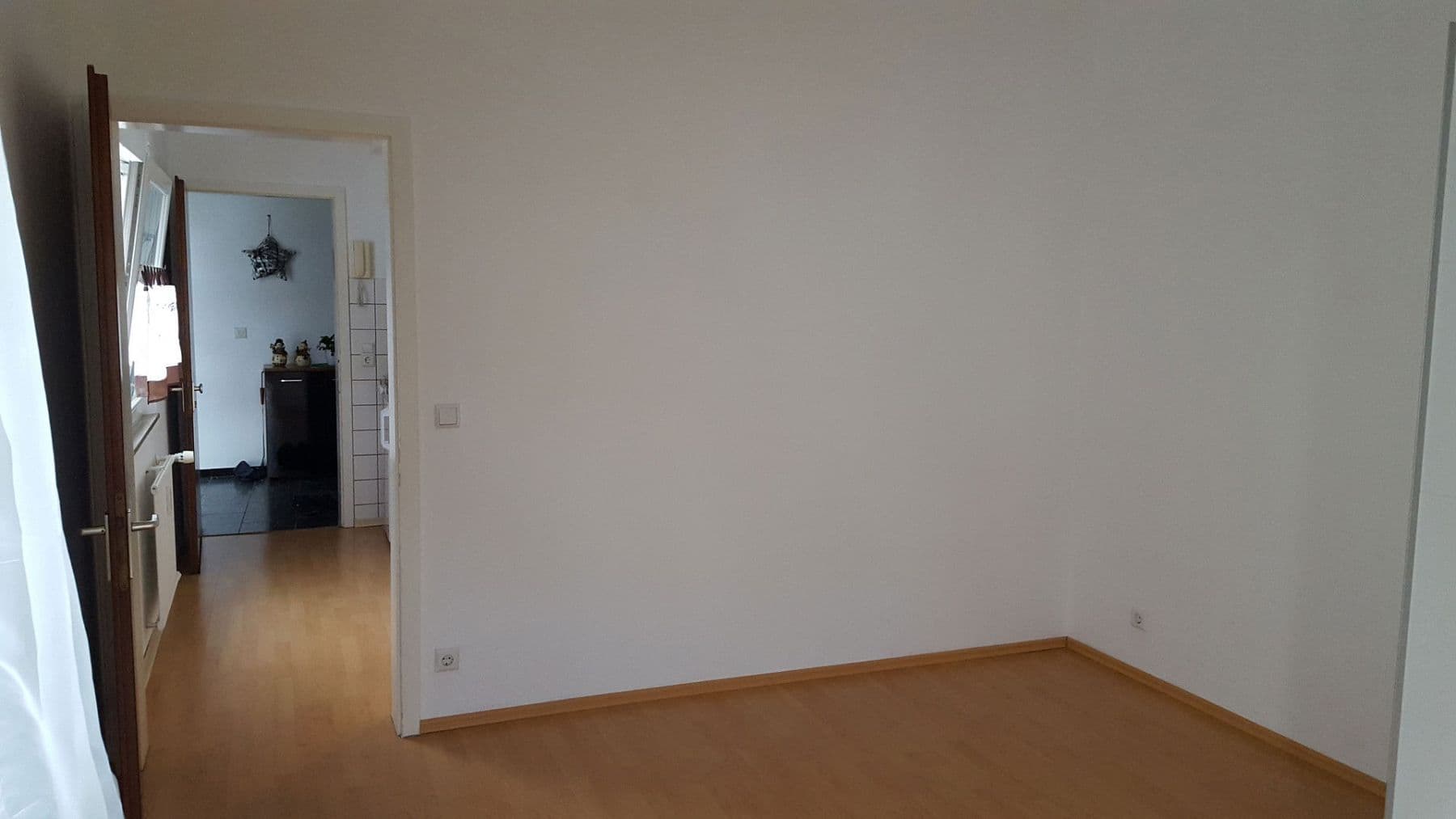 Pronájem bytu 1+1 24 m², Großbettlingen, Bádensko-Württembersko Pronájem bytu 1+1 24 m², Großbettlingen, Bádensko-Württembersko