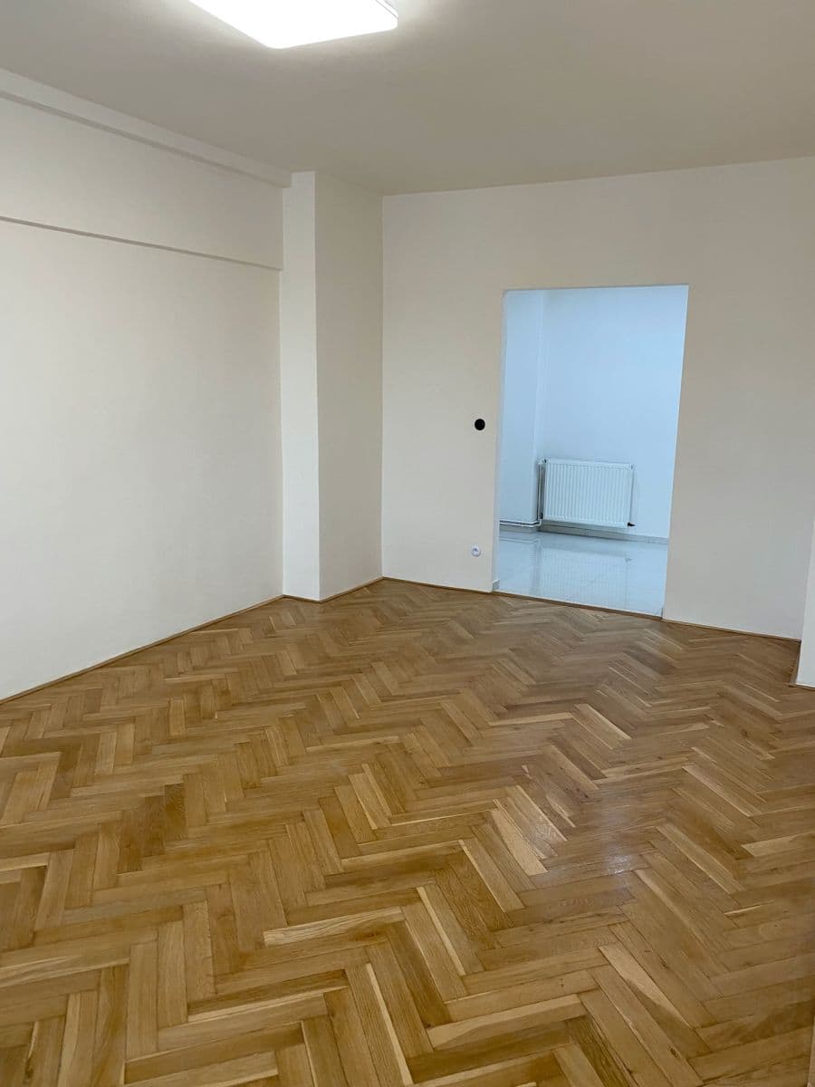 Prodej bytu 3+1 85 m², Ortenovo náměstí, Praha, Praha Prodej bytu 3+1 85 m², Ortenovo náměstí, Praha, Praha