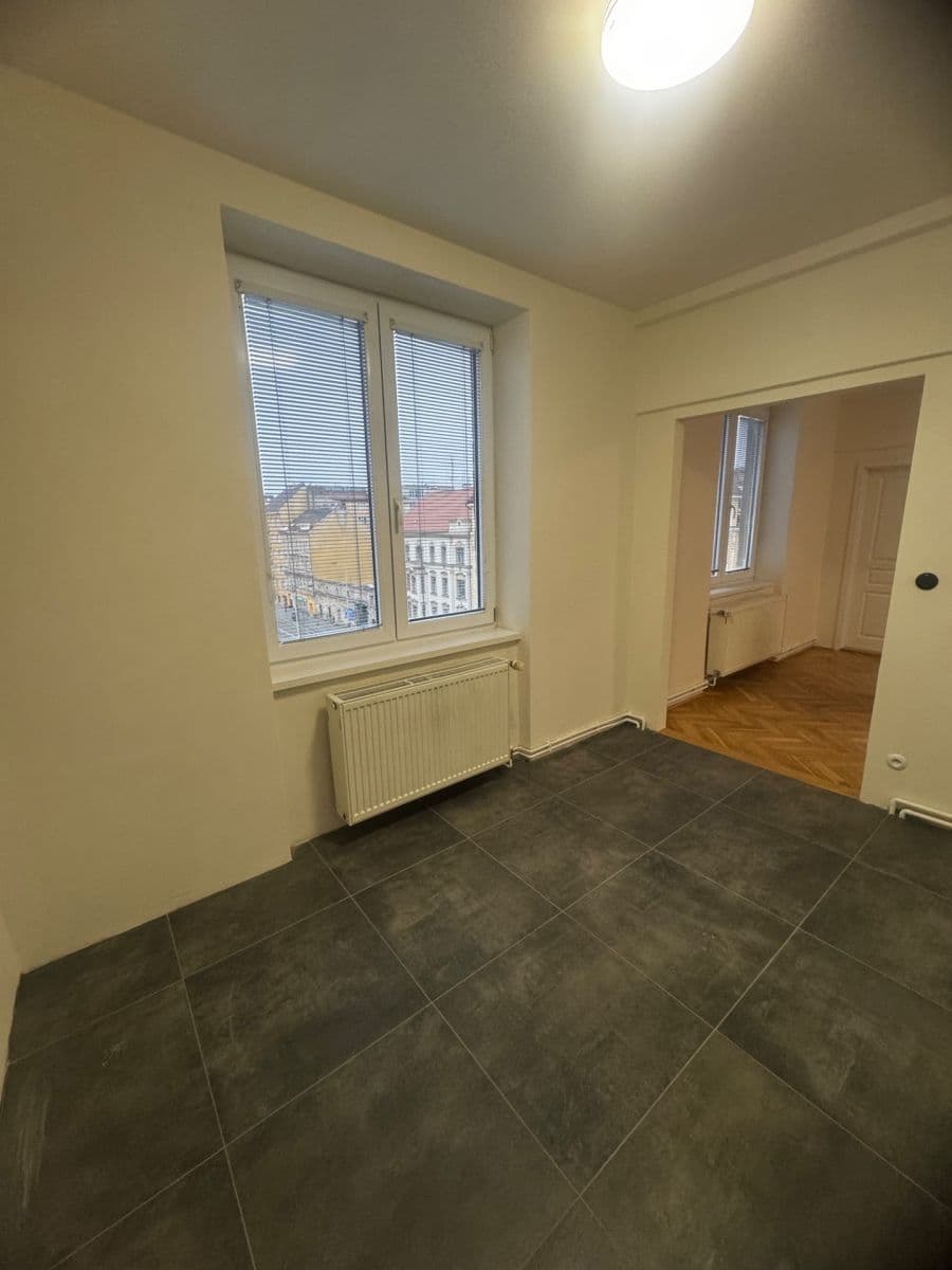 Prodej bytu 3+1 82 m², Ortenovo náměstí, Praha, Praha Prodej bytu 3+1 82 m², Ortenovo náměstí, Praha, Praha